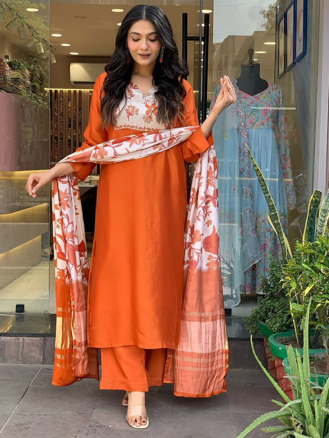 VARNI FABRICS Floral Embroidered Notch Neck Thread Work ALine Kurta With Trouser & Dupatta