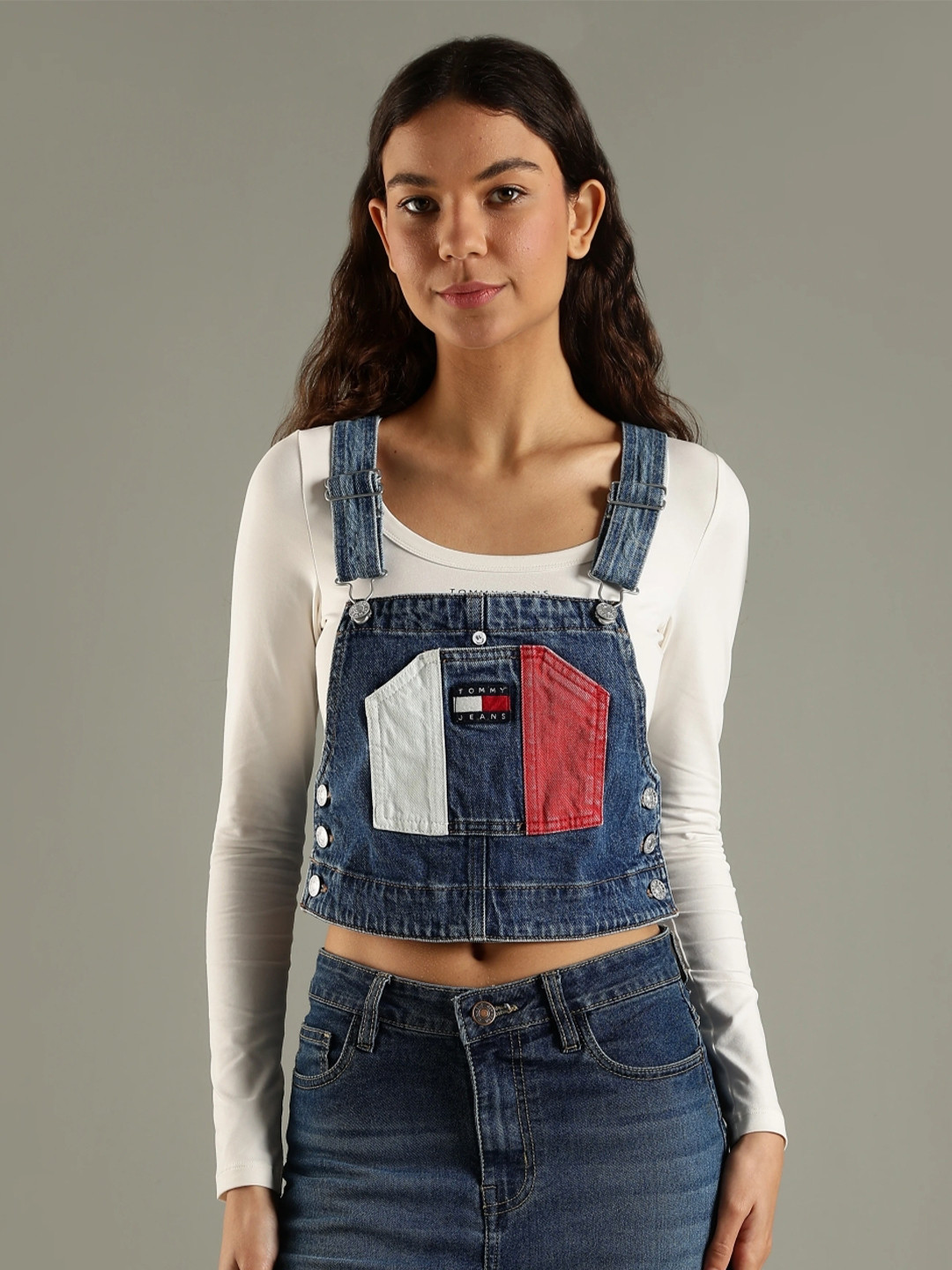 Tommy Hilfiger Europe Women Brand Logo Printed Square Neck Cotton Styled Back Crop Top