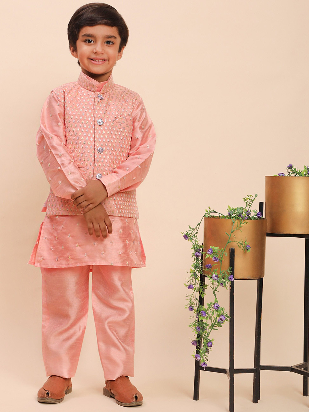 Pro-Ethic STYLE DEVELOPER Boys Woven Design Pure Silk Kurta With Pyjamas With Waistcoat
