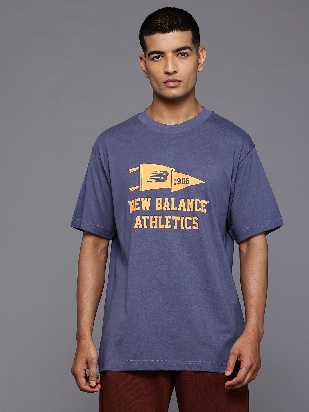 New Balance Typography Print Drop-Sleeves Cotton Relaxed Fit Varsity Pennant T-shirt