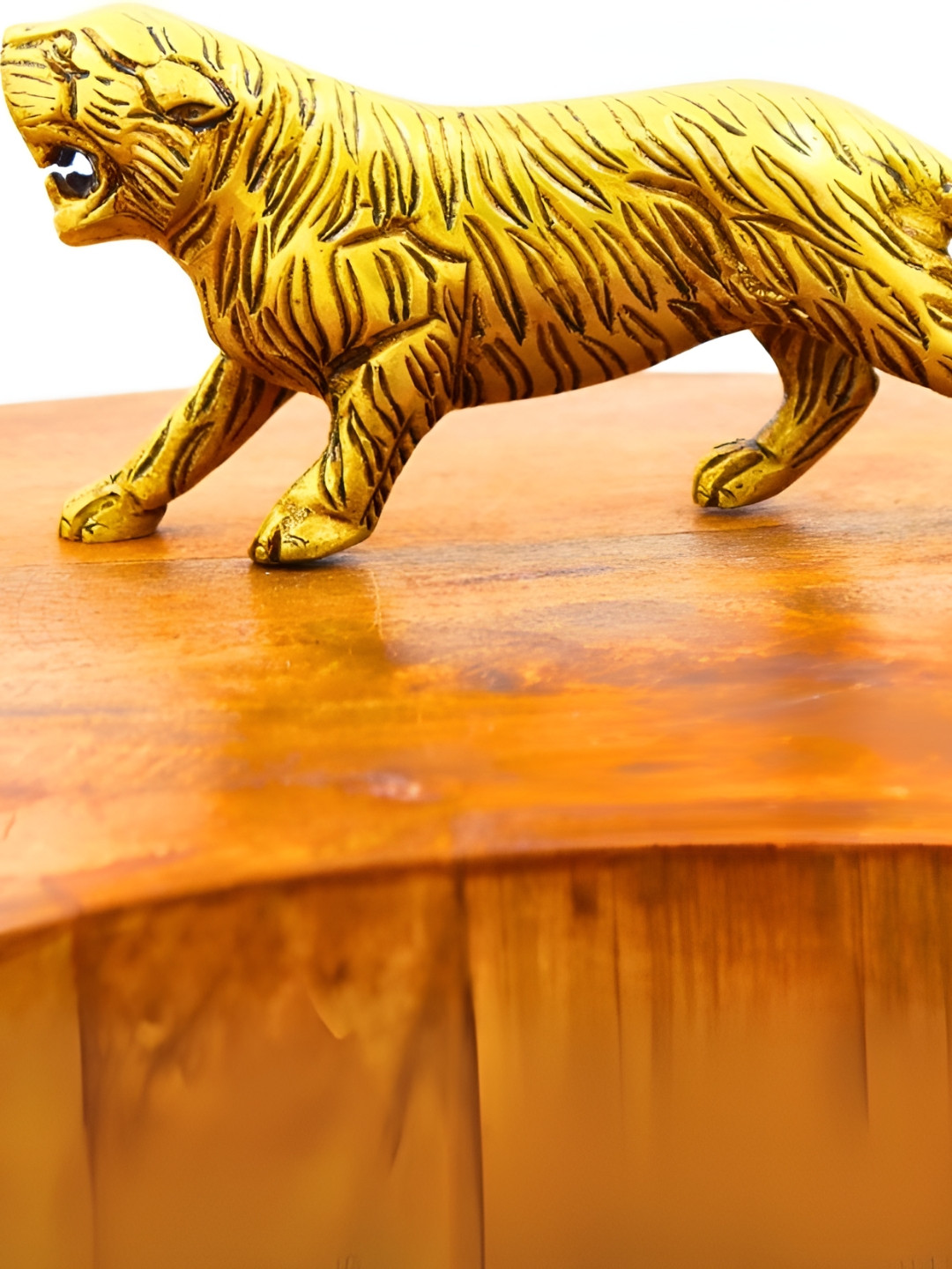 INTERNATIONAL GIFT Gold-Toned Tiger Statue Figurine Showpiece