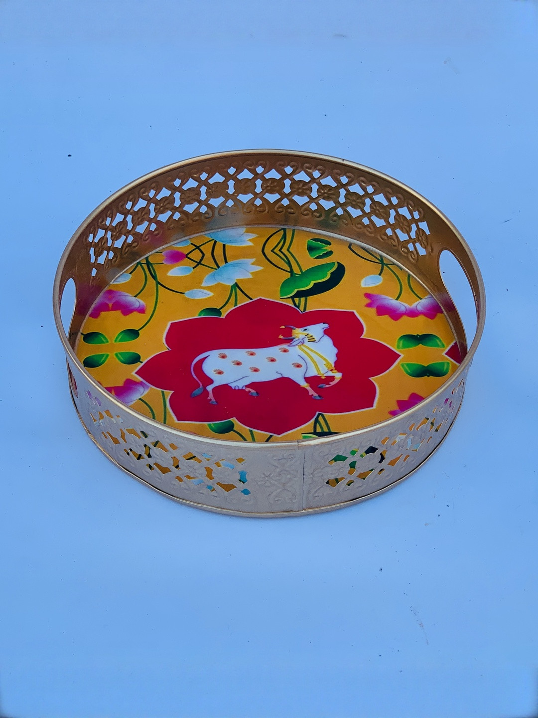 Daisy craft Brown Metal Round Printed Serving Tray