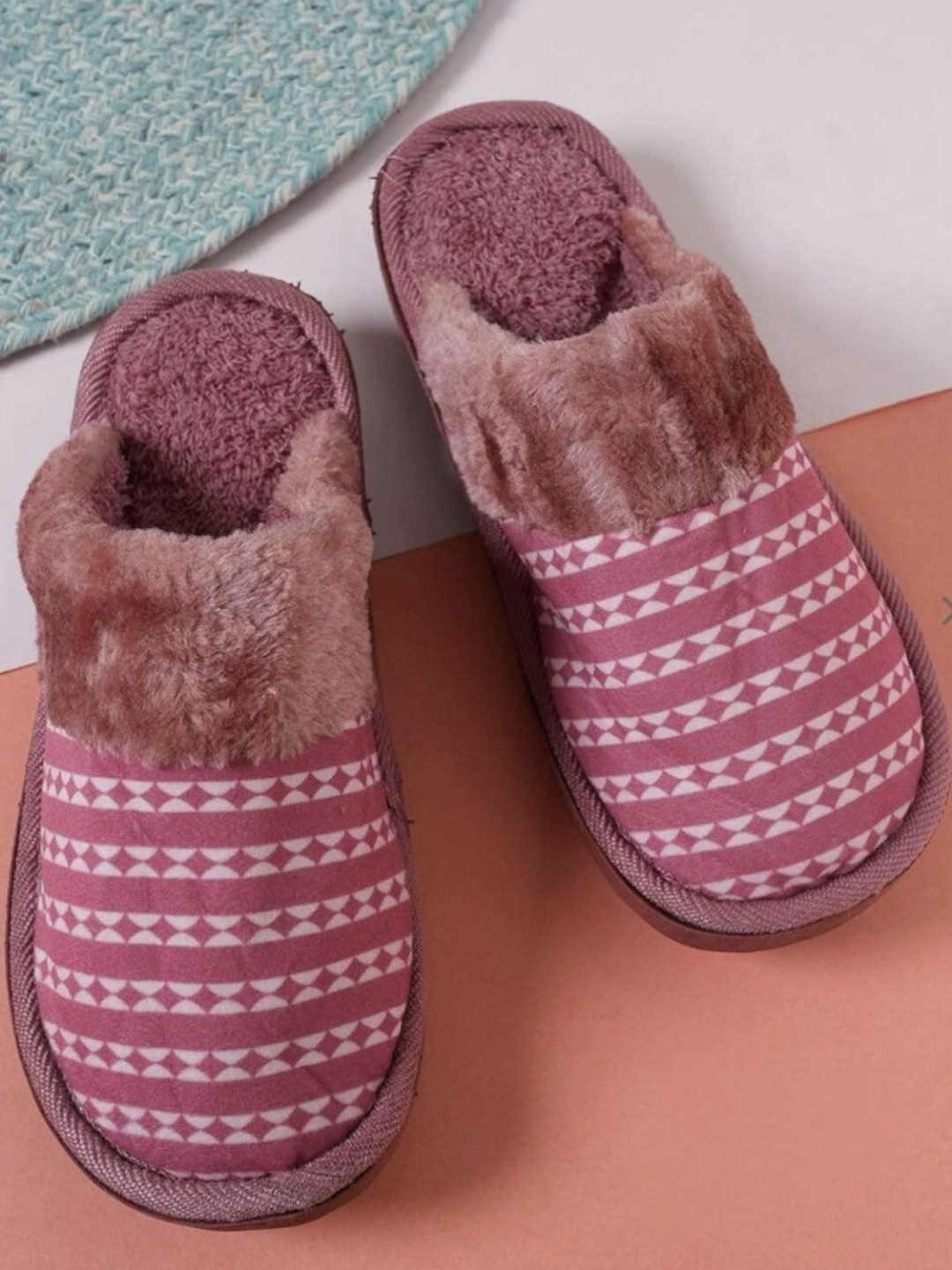 shoptegic Women Pink Fur Striped Slippers