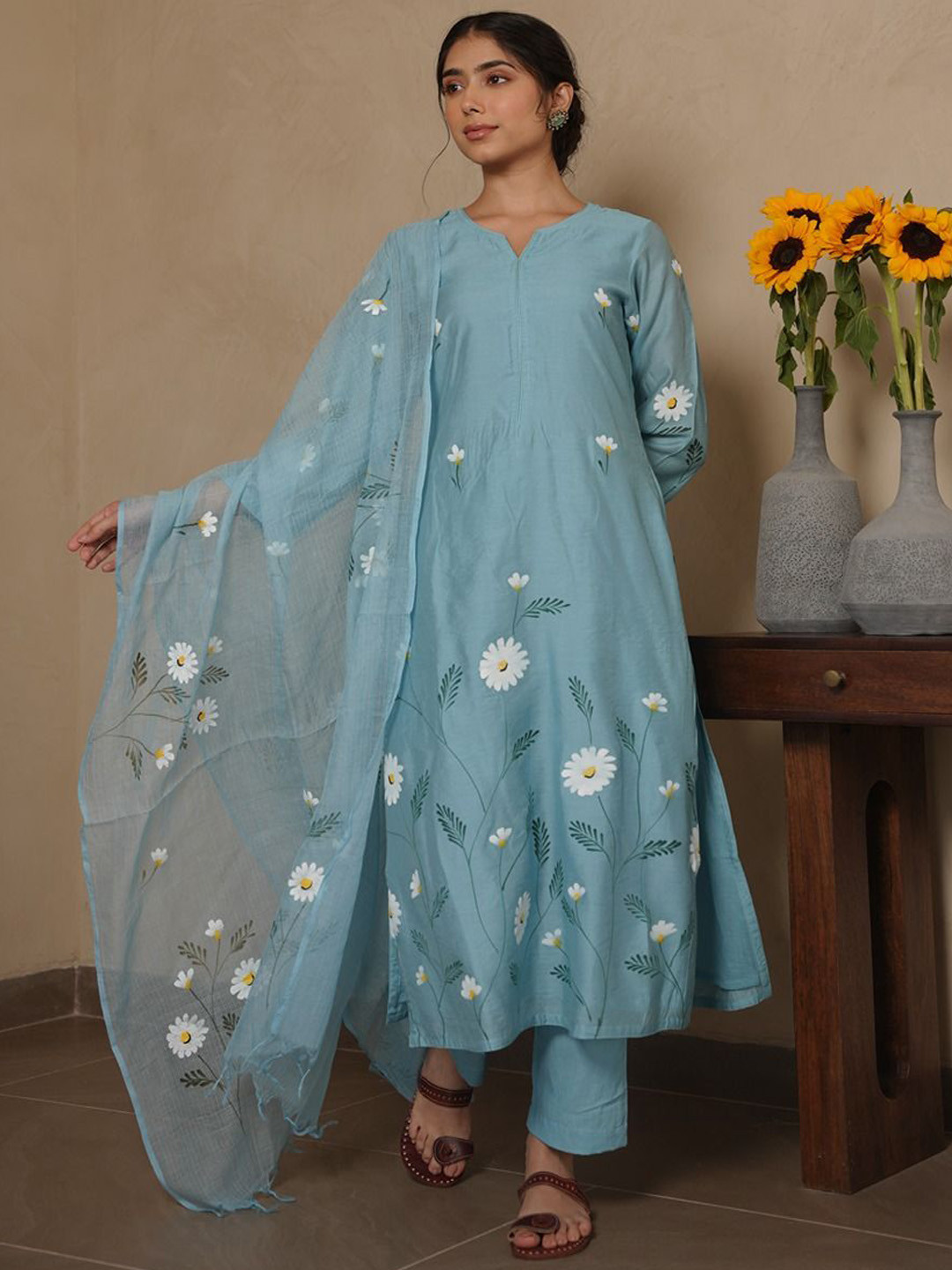 OneWe Janica Floral Hand Paint Chanderi Silk Kurta With Trousers & Dupatta