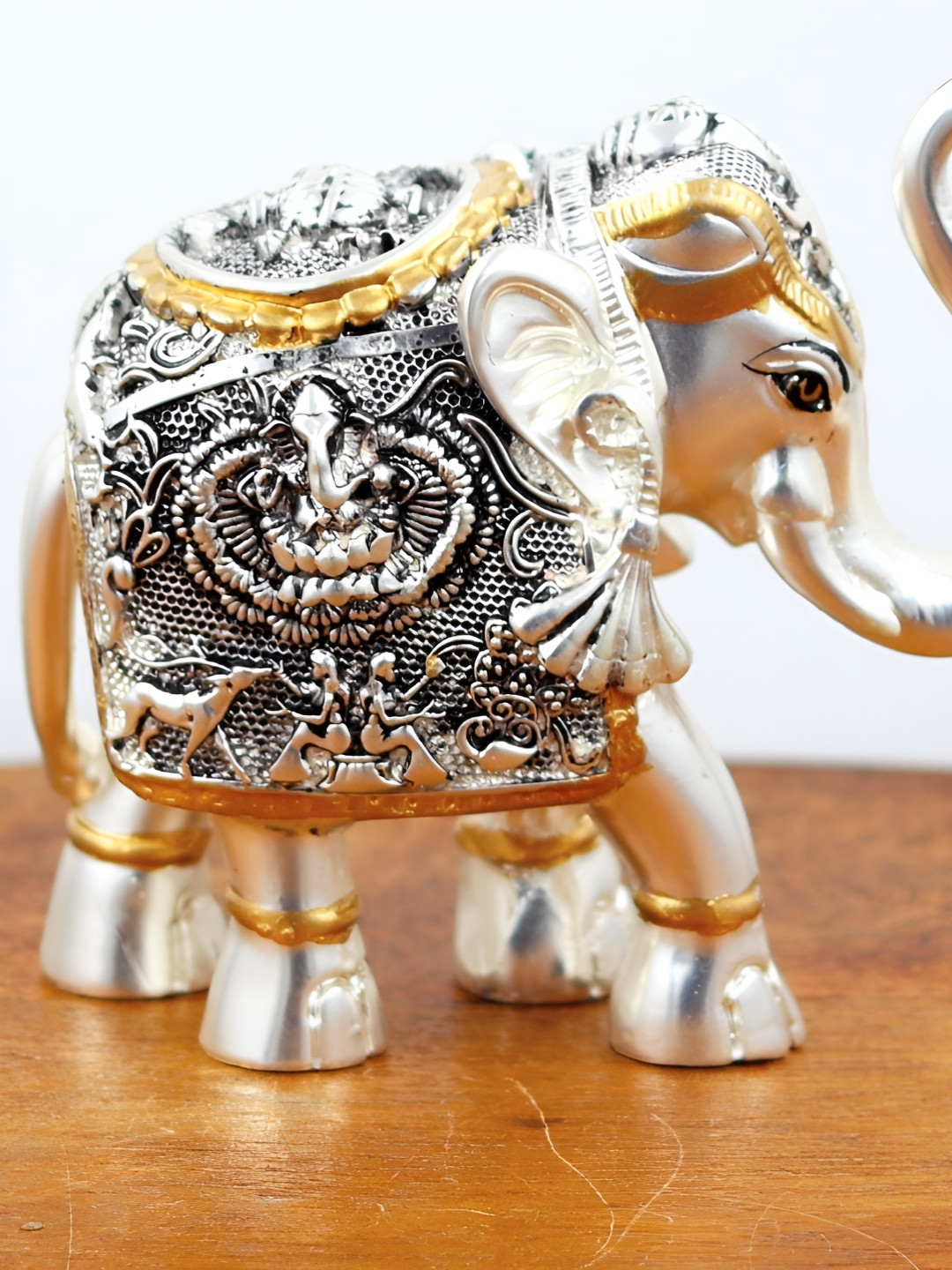 INTERNATIONAL GIFT Silver-Toned & Black Elephant Statue Figurine Showpiece