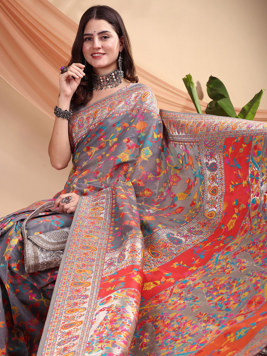 Sangria Women Light Grey Jamdani Pashmina Art Silk Kashmiri Tradition Saree