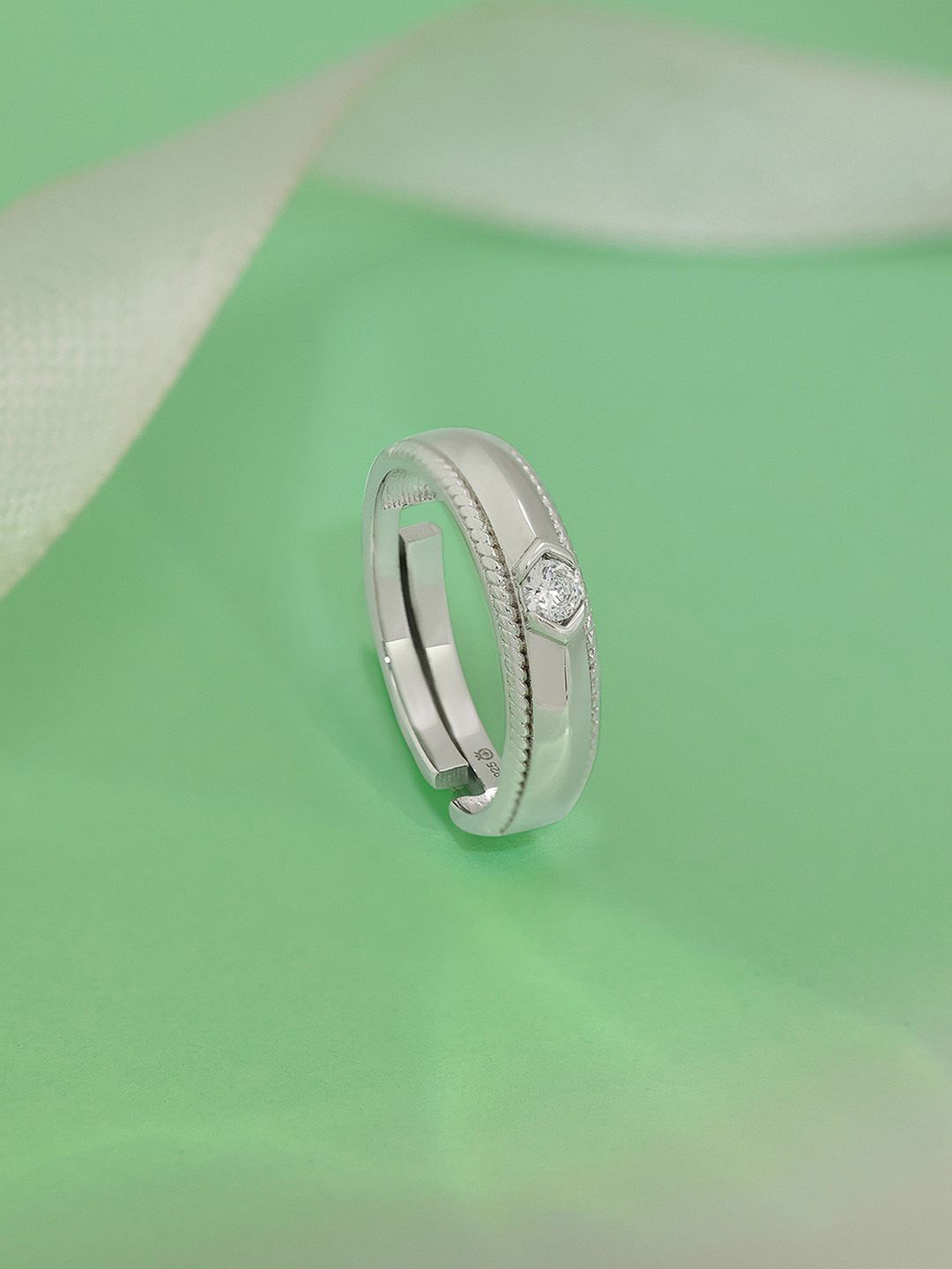 Tweov 925 Sterling Silver CZ Plain Band Ring