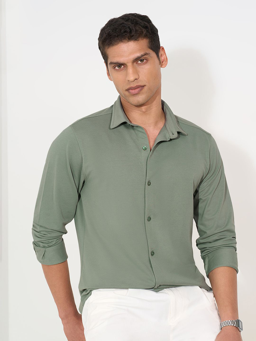 Peregrine by Pantaloons Men Solid Spread Collar Casual Shirt