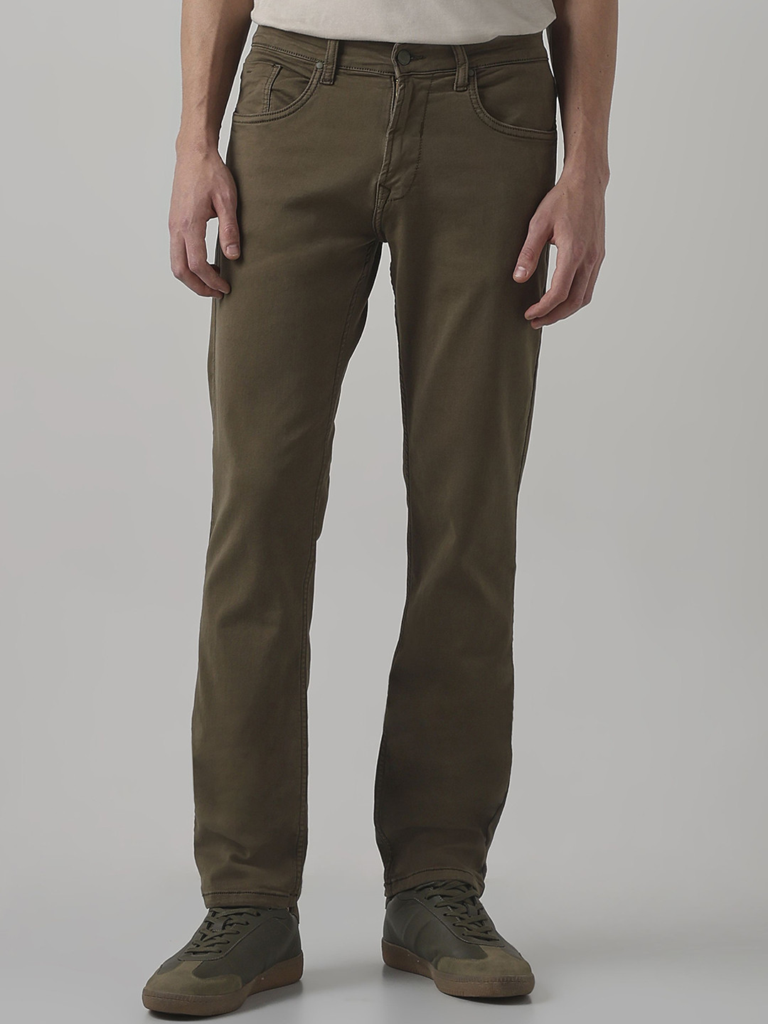 Mufti AW-25 Men Straight Fit Low-Rise Light Fade Stretchable Jean