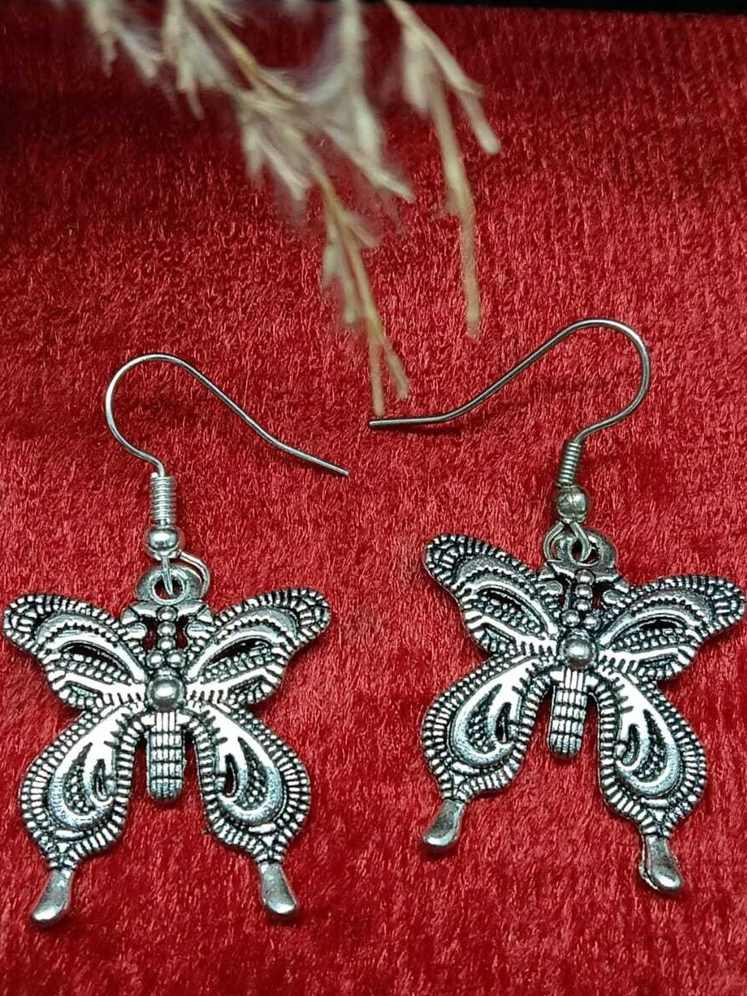 NIPSTec Silver Metal Earrings