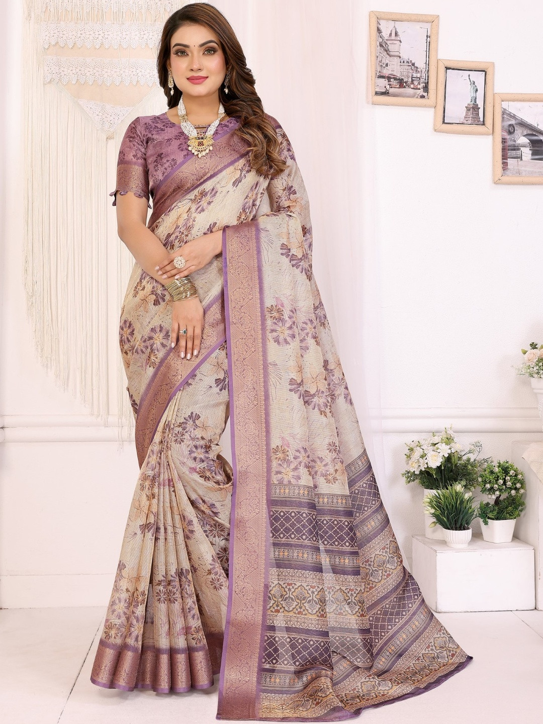 Lavender Mulberry Silk Digital Printed Saree With Contrast Blouse Piece
