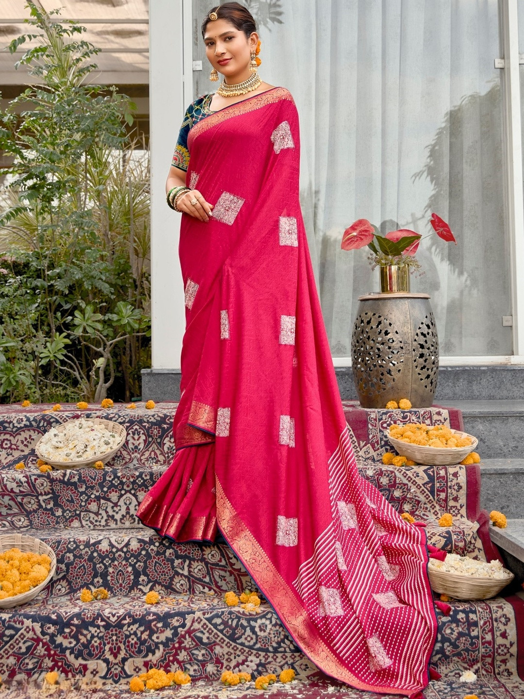 Pink Soft Silk Zari Weaving Saree With Contrast Blouse Piece