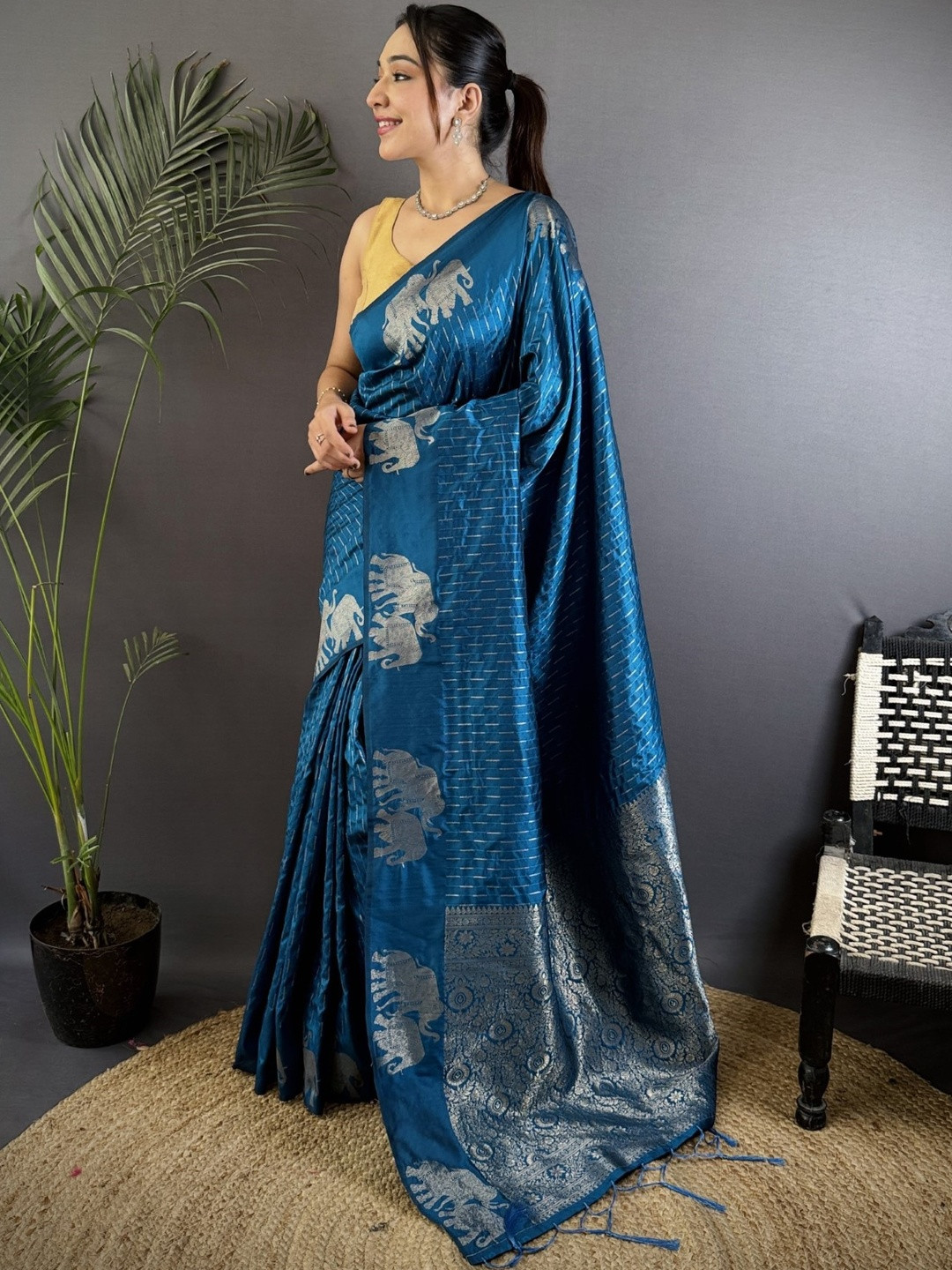 Blue Lichi Silk Two Tone Saree With Zari Weaving And Matching Blouse Piece