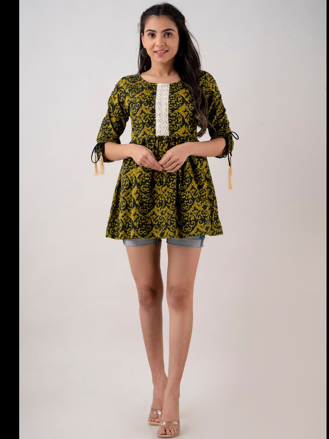 HERE&NOW Women Embellished Lace Frills Bows and Ruffles Anarkali Kurta