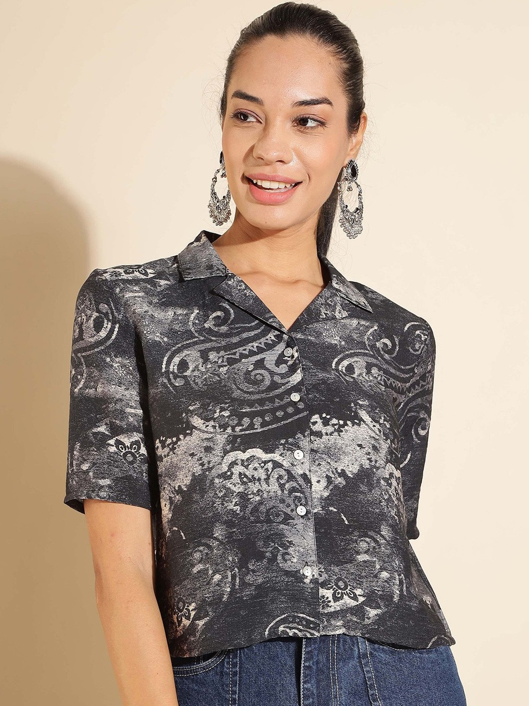 HERE&NOW Women Black & White Viscose Rayon Printed Collared Shirt