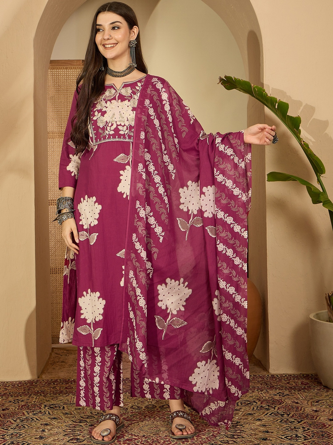 Sangria Women Floral Printed Kurta with Palazzos & Dupatta