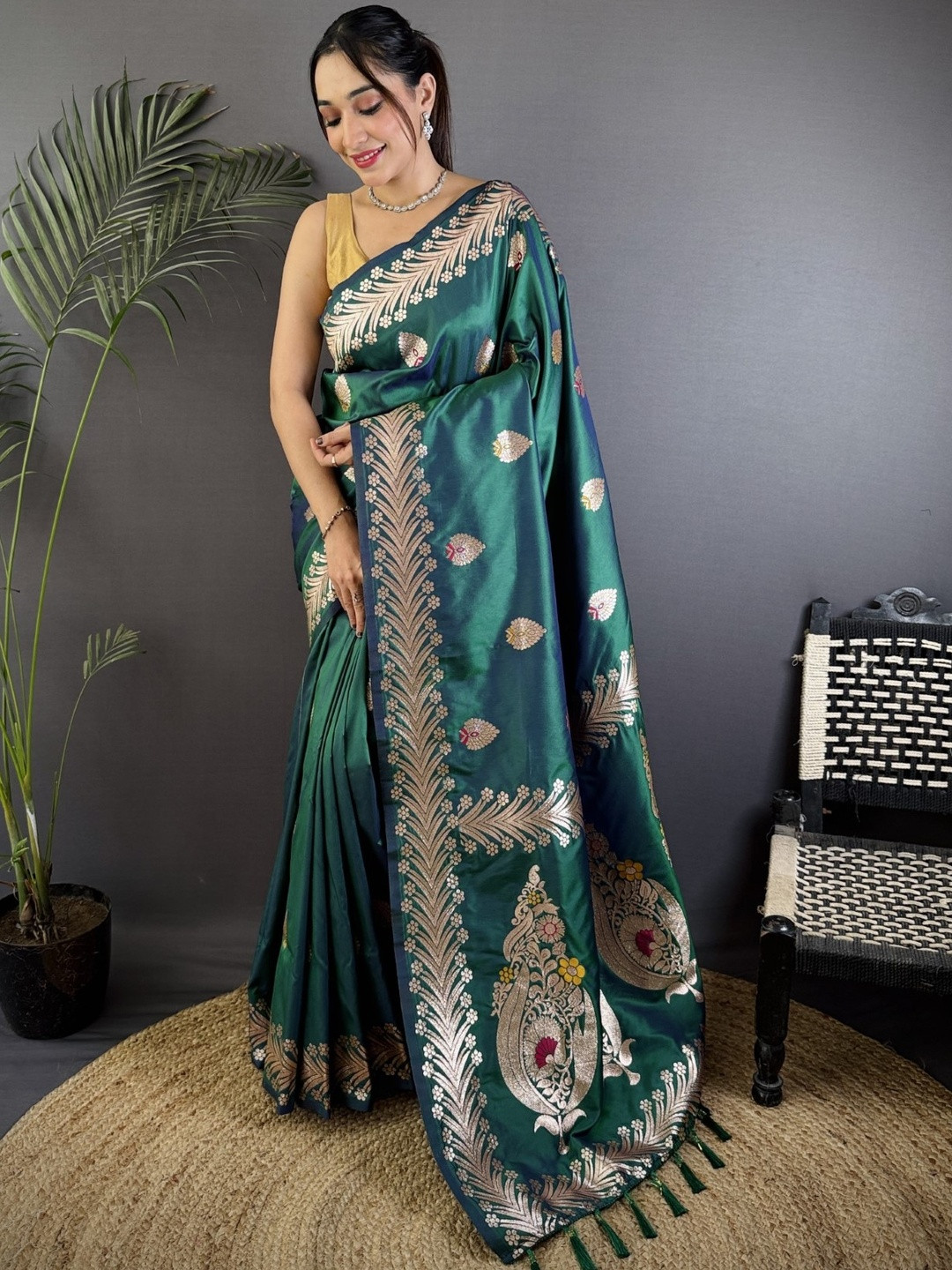 Sea Green Banarasi Silk Zari Meenakari Weaving Saree With Matching Blouse Piece