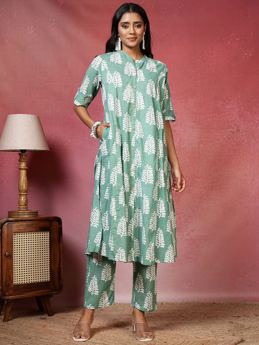 Meena Bazaar Floral Printed A-Line Kurta With Trousers