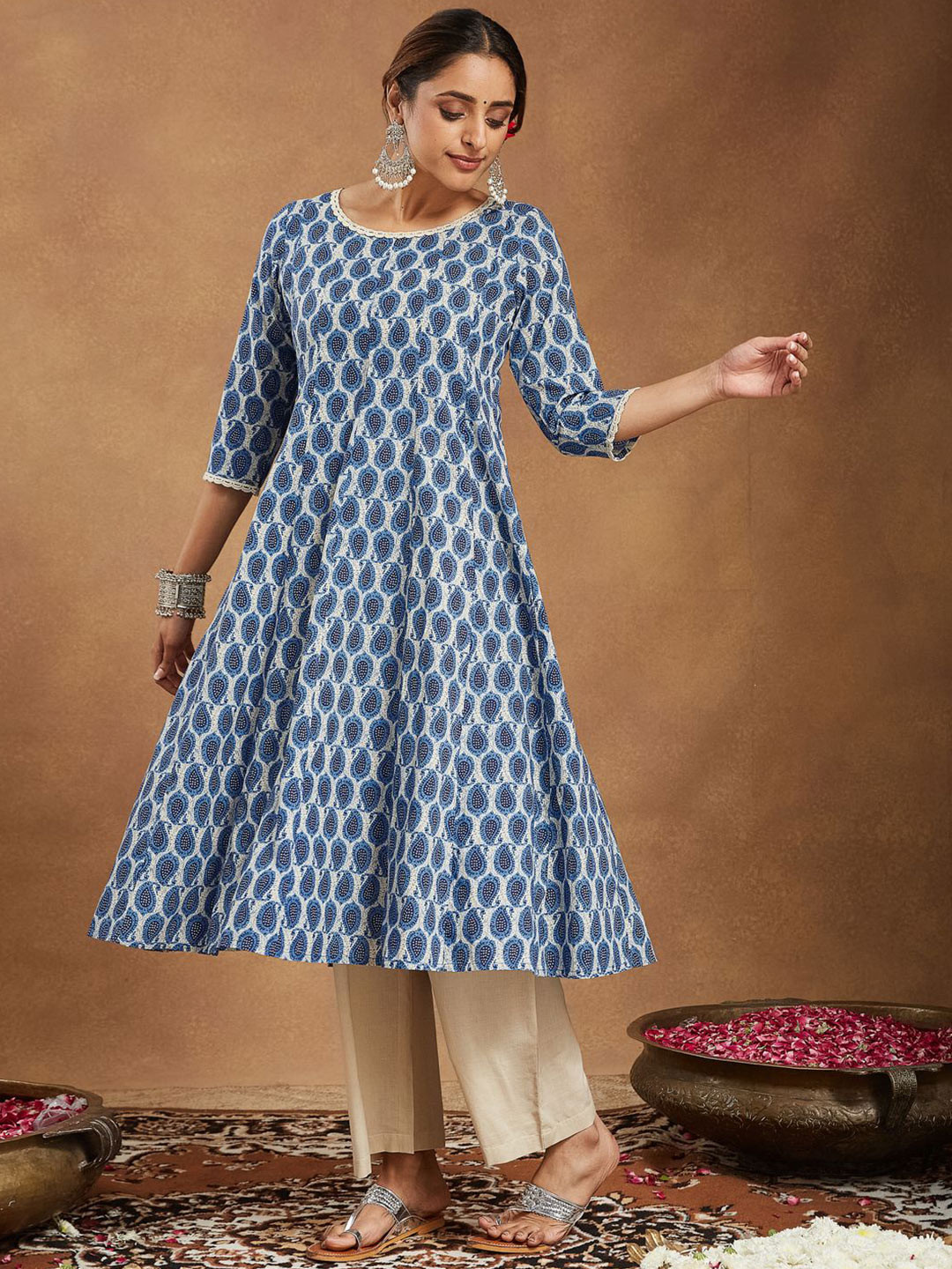Janasya Women Indigo Blue & Beige Paisley Printed Anarkali Pure Cotton Kurta Palazzo Set