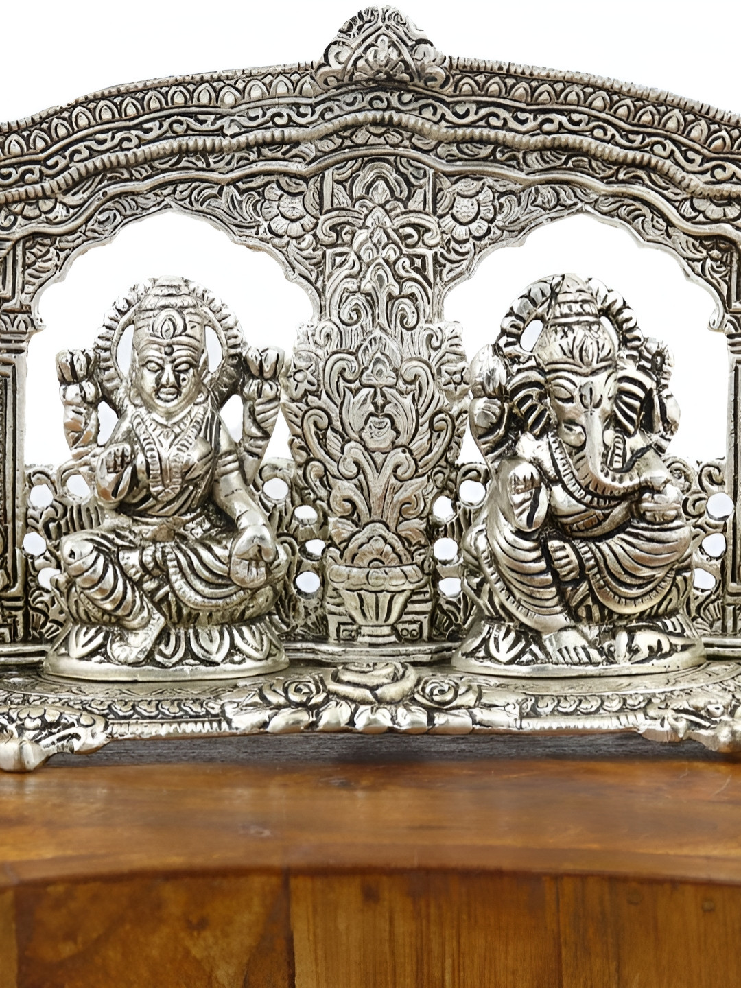 INTERNATIONAL GIFT Laxmi Ganesh Silver-Plated Religious Idol Showpiece