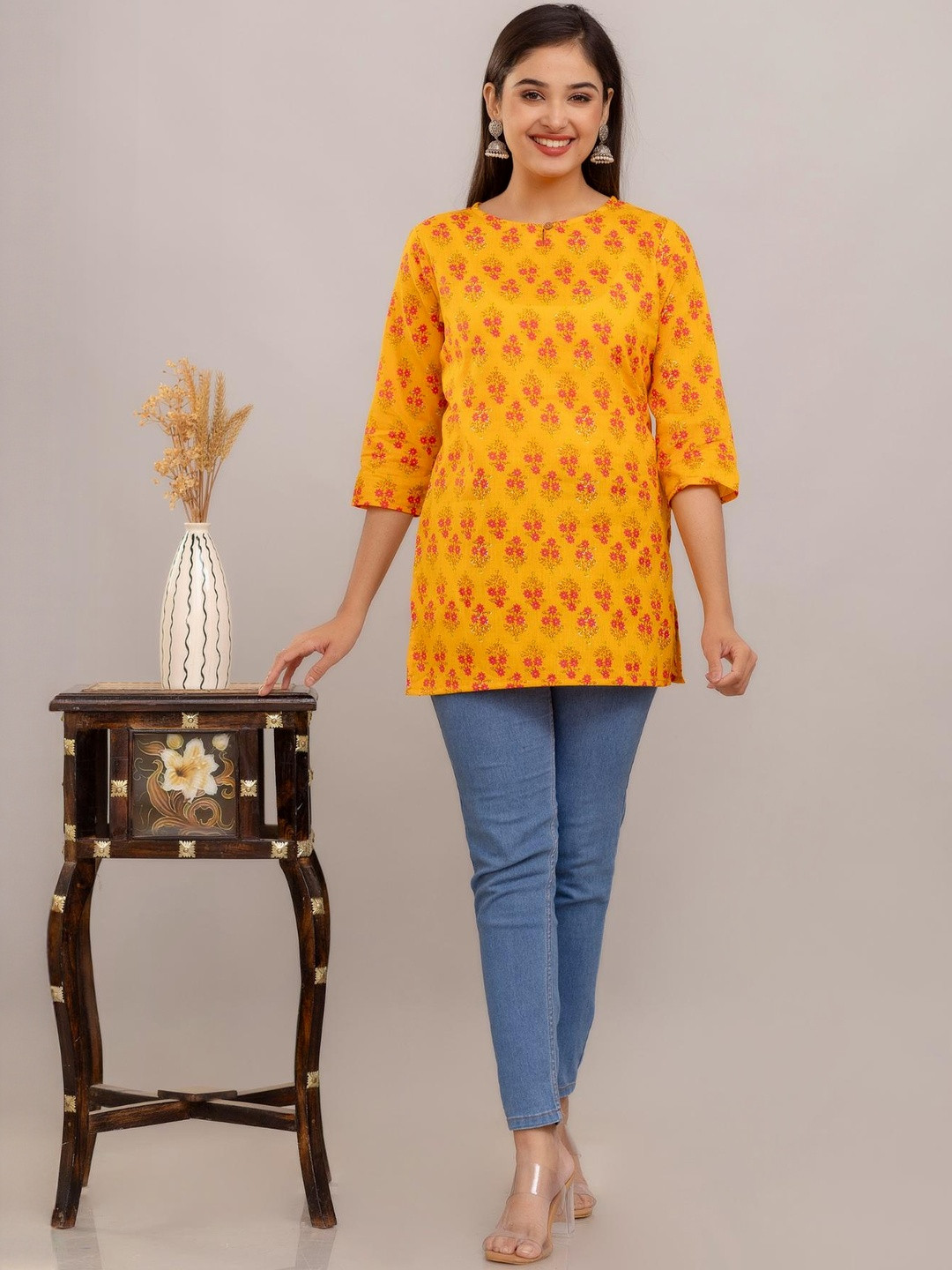 FASHION CLOUD Women Mustard Floral Printed Cotton short kurti