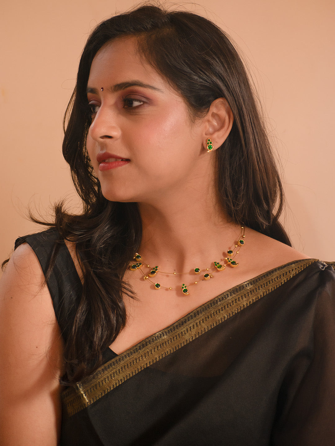 JUMKEY Gold Plated Artificial Stoness Studded Jewellery Set