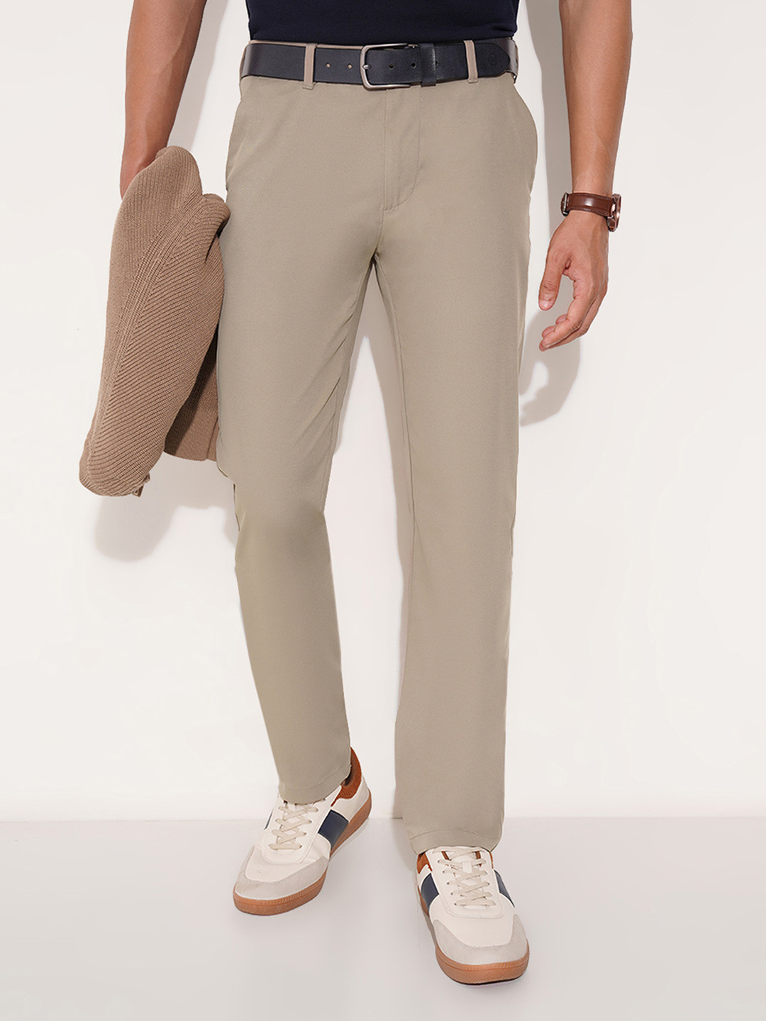 Peregrine by Pantaloons Men Slim Fit Mid-Rise Flat-Front Chinos