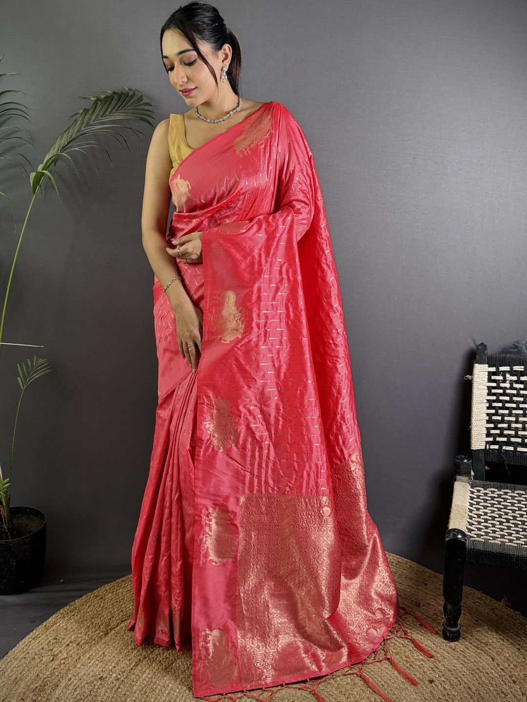 Peach Lichi Silk Two Tone Saree With Zari Weaving And Matching Blouse Piece
