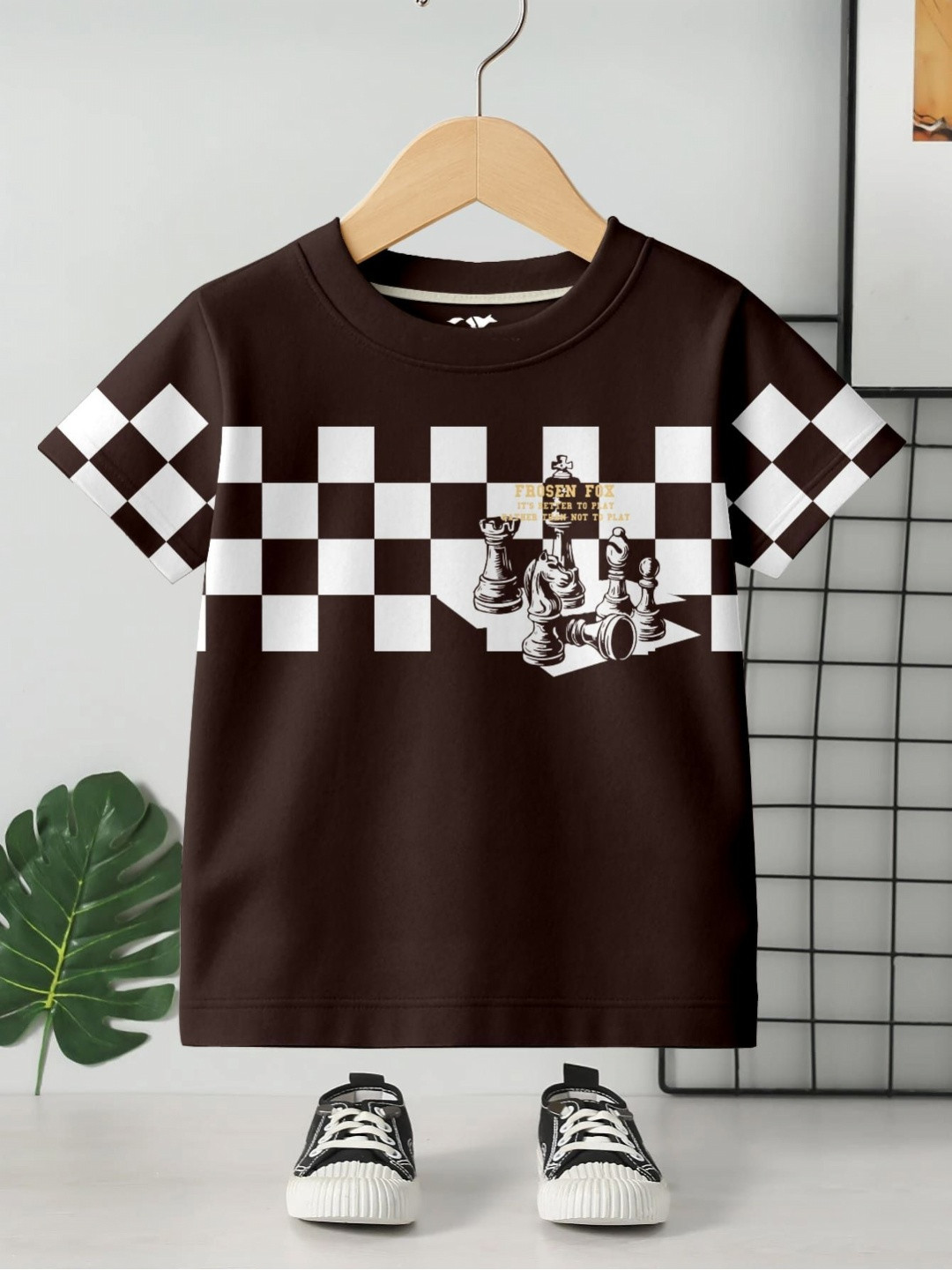 FROSEN FOX Boys Graphic Printed Round Neck Pure Cotton T-shirt