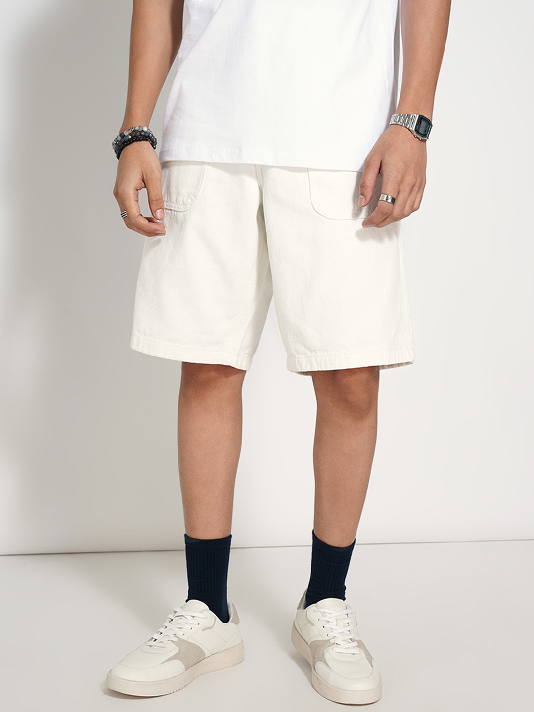 SF JEANS by Pantaloons Men Loose Fit Cotton Mid-Rise Knee Length Regular Shorts
