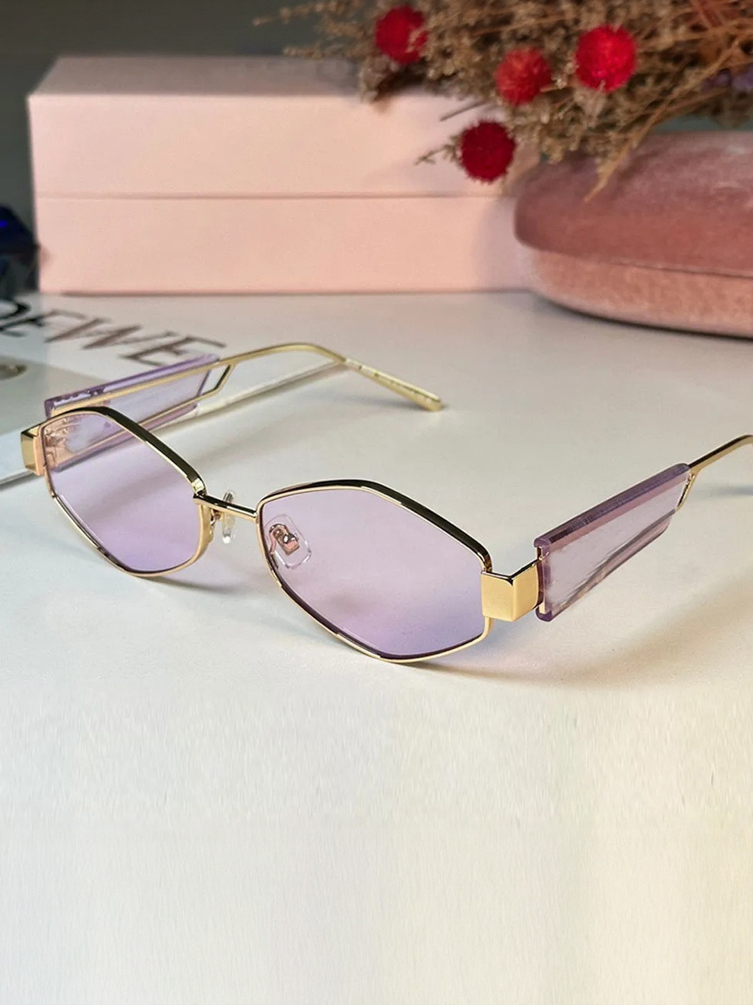 Arzonai Purple Lens & Gold-Toned Hexagon Sunglasses