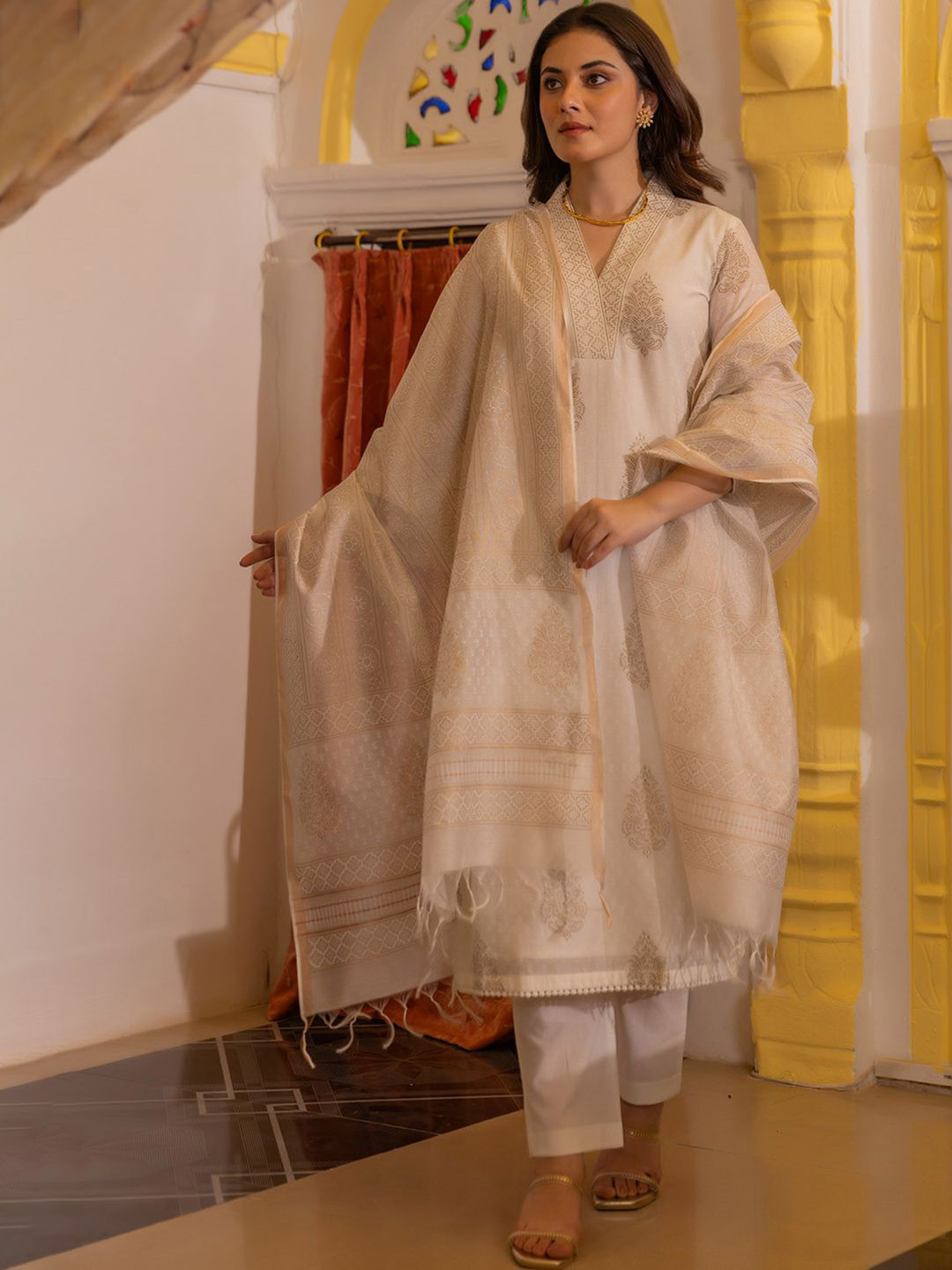 TERHA TAALI Women Block Printed Pure Cotton Kurta with Churidar & Dupatta