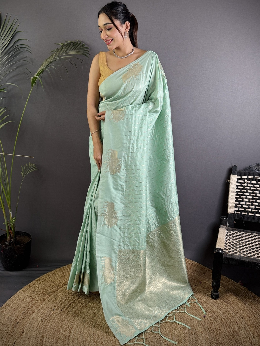 Fluorescent Green Lichi Silk Two Tone Saree With Zari Weaving And Matching Blouse Piece