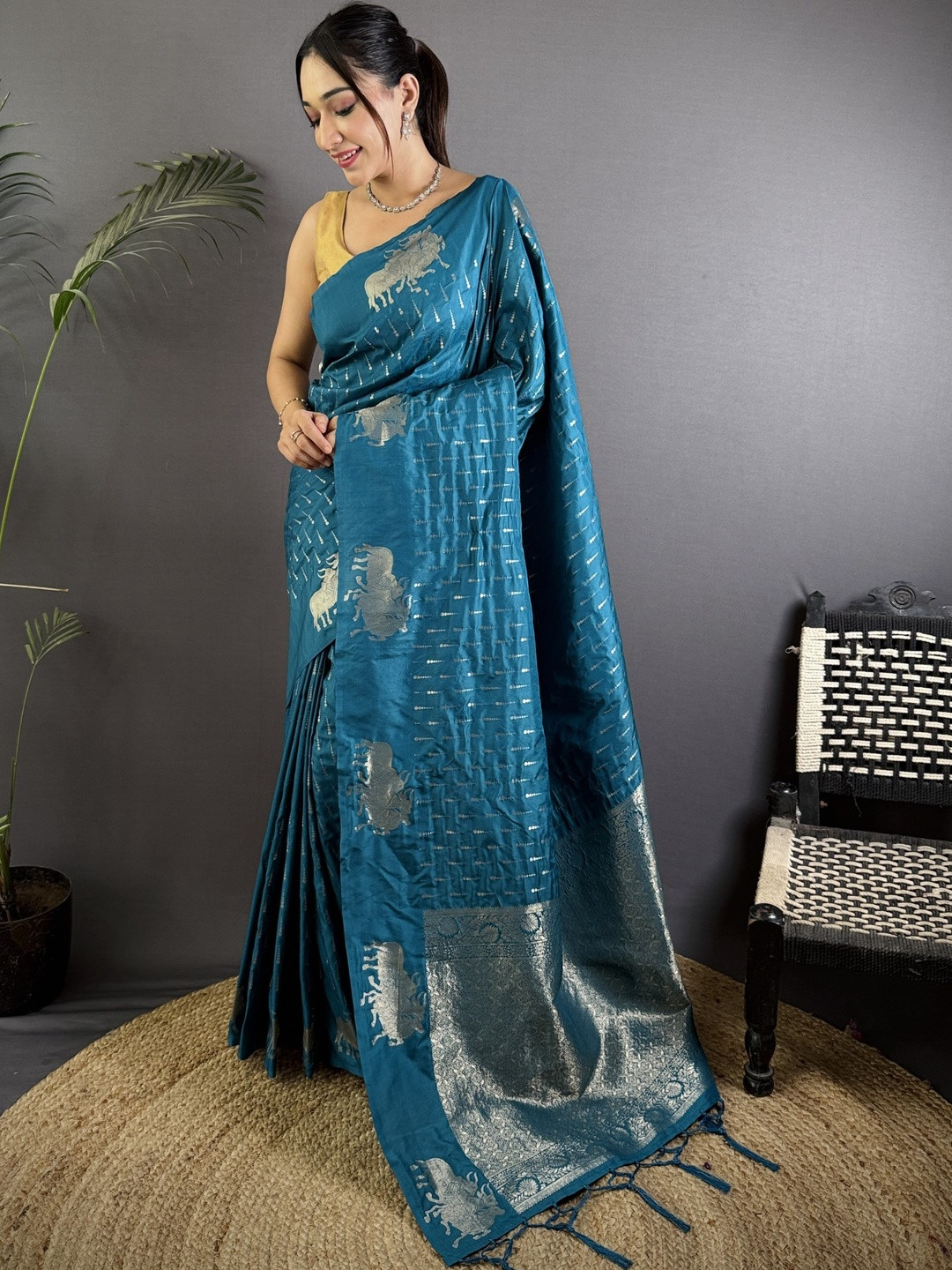 Teal Lichi Silk Two Tone Saree With Zari Weaving And Matching Blouse Piece