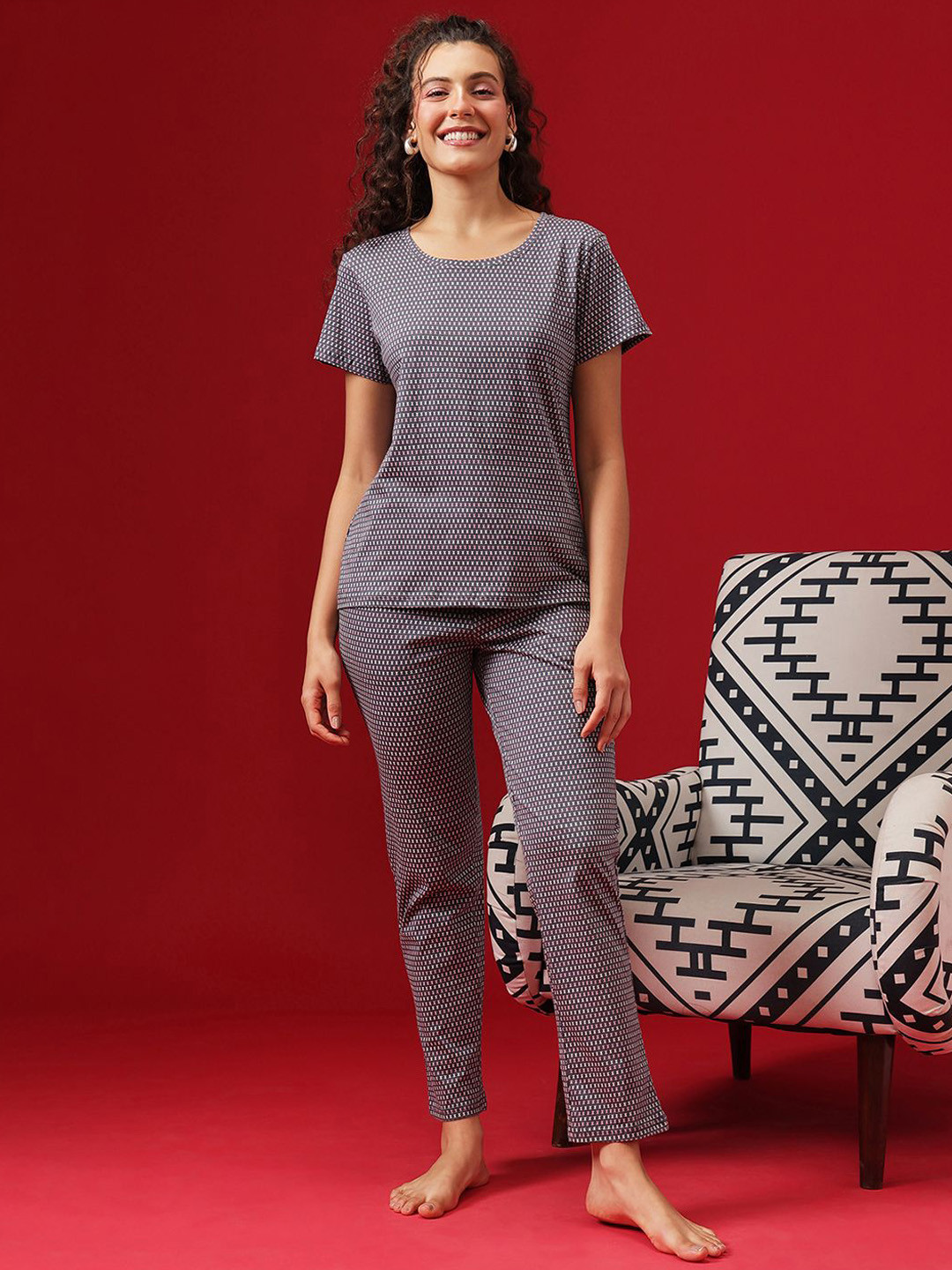 Clovia Women Geometric Printed Pure Cotton Night suit