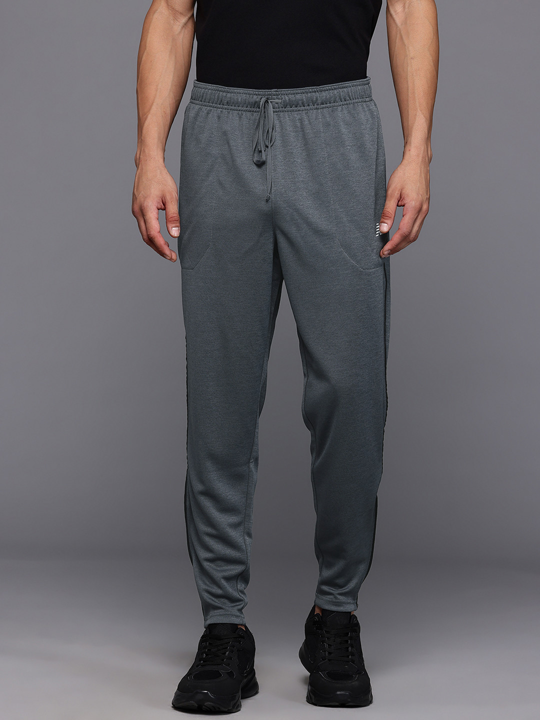 New Balance Men Knit Track Pant with Contrast Piping