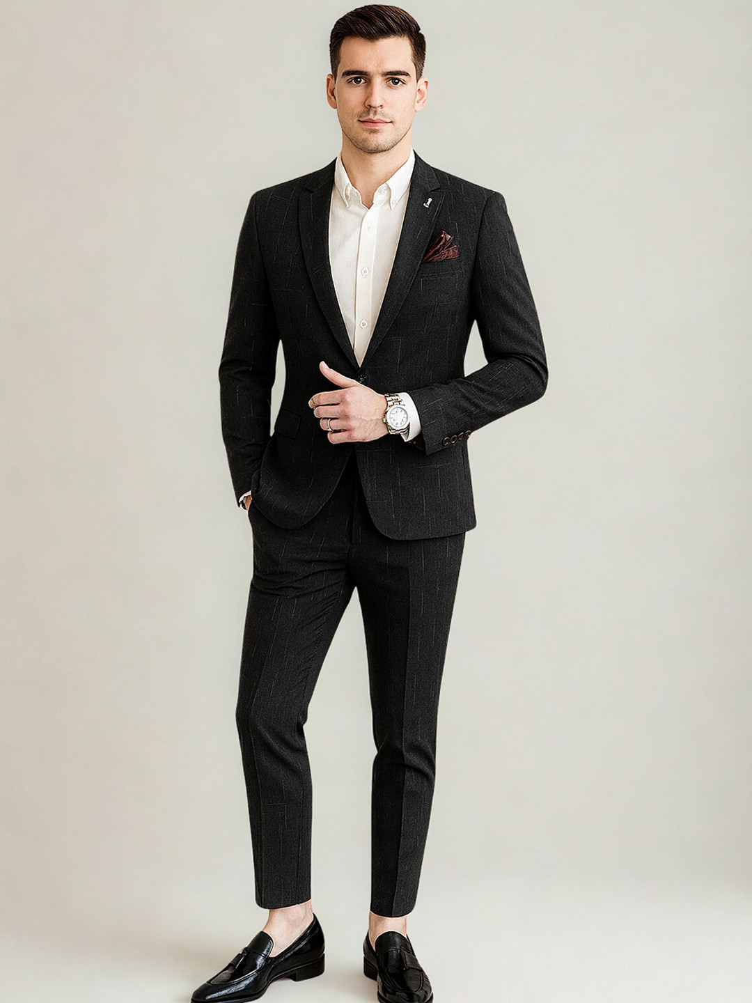 L'monte Slim-Fit Noched Lapel Single-Breasted Two-Piece Suit