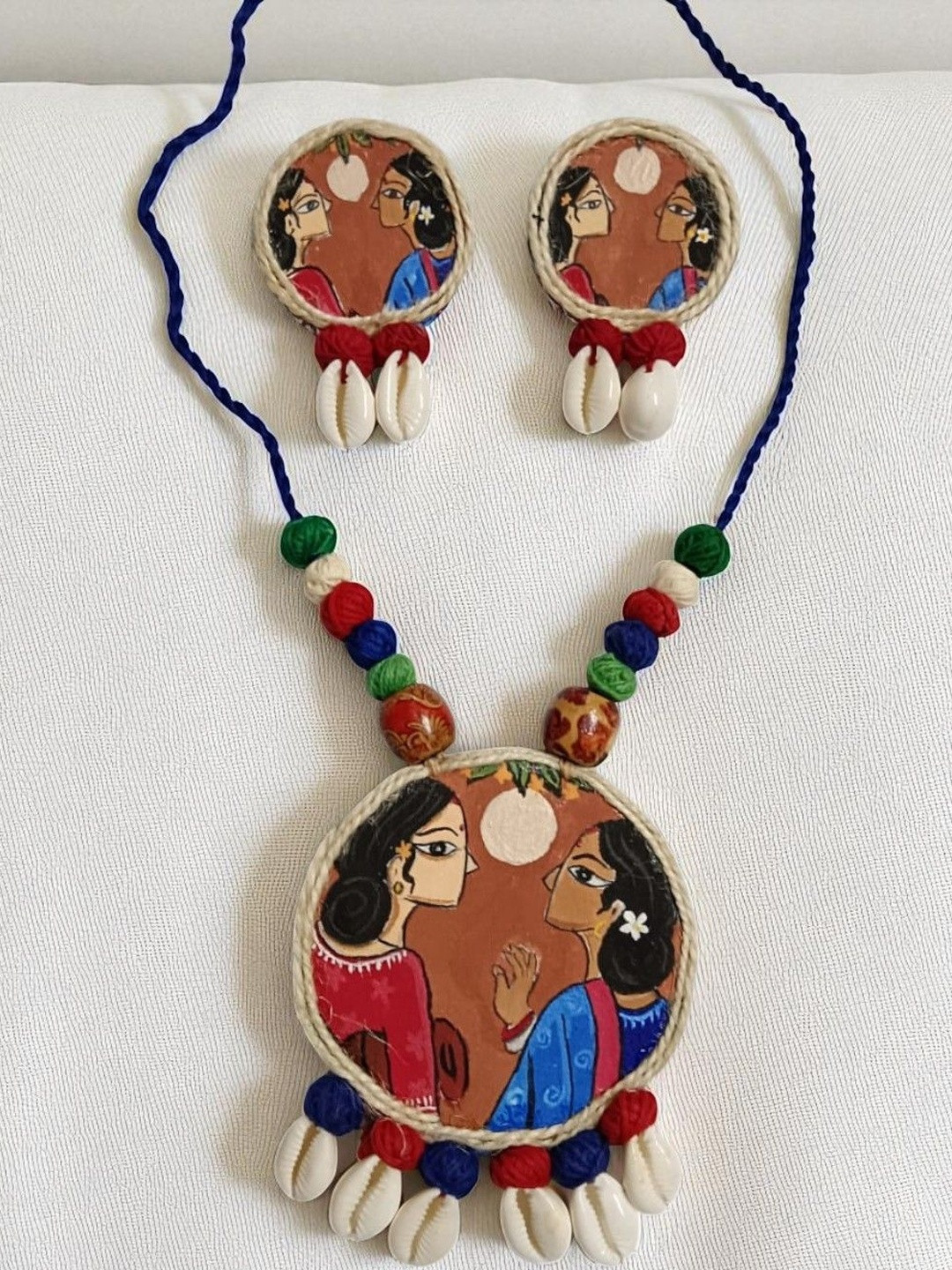 Paul's Arts and Crafts Women Shell & Beaded and Painted Jewellery Set