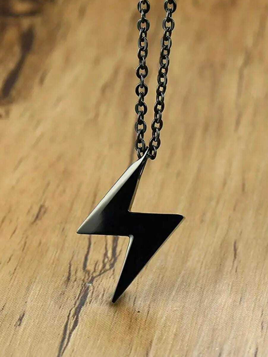 PASU FASHION Unisex Silver-Plated Geometric Thunder Pendant
