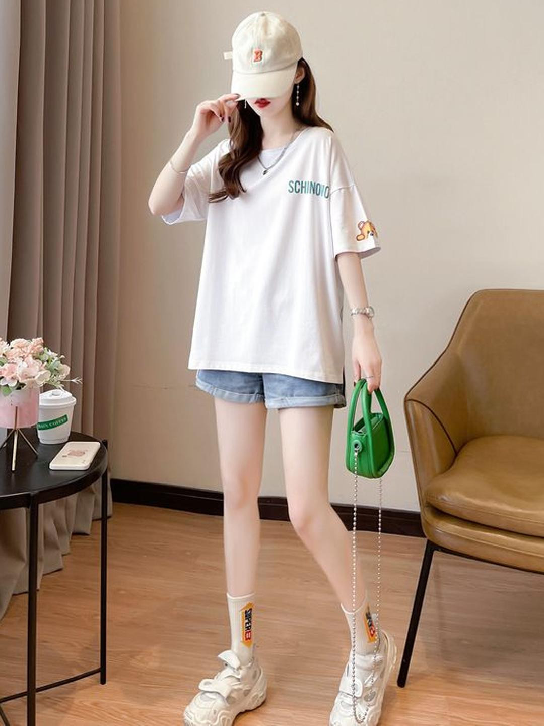 Schinomo Women Graphic Oversized T-shirt