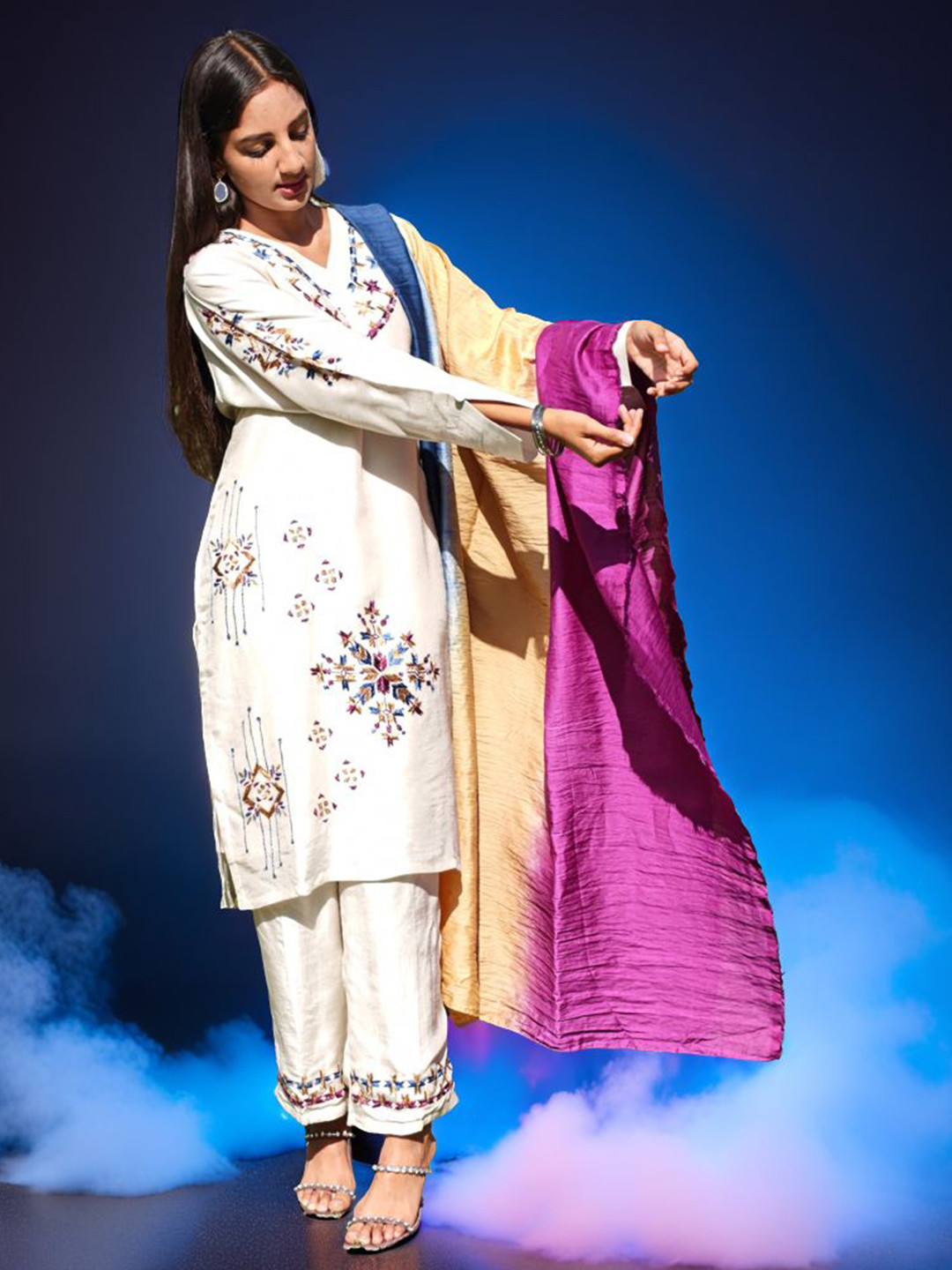 Phulkari Forever Embroidered V-Neck Flared Sleeves Silk Phulkari Handloom Kurta