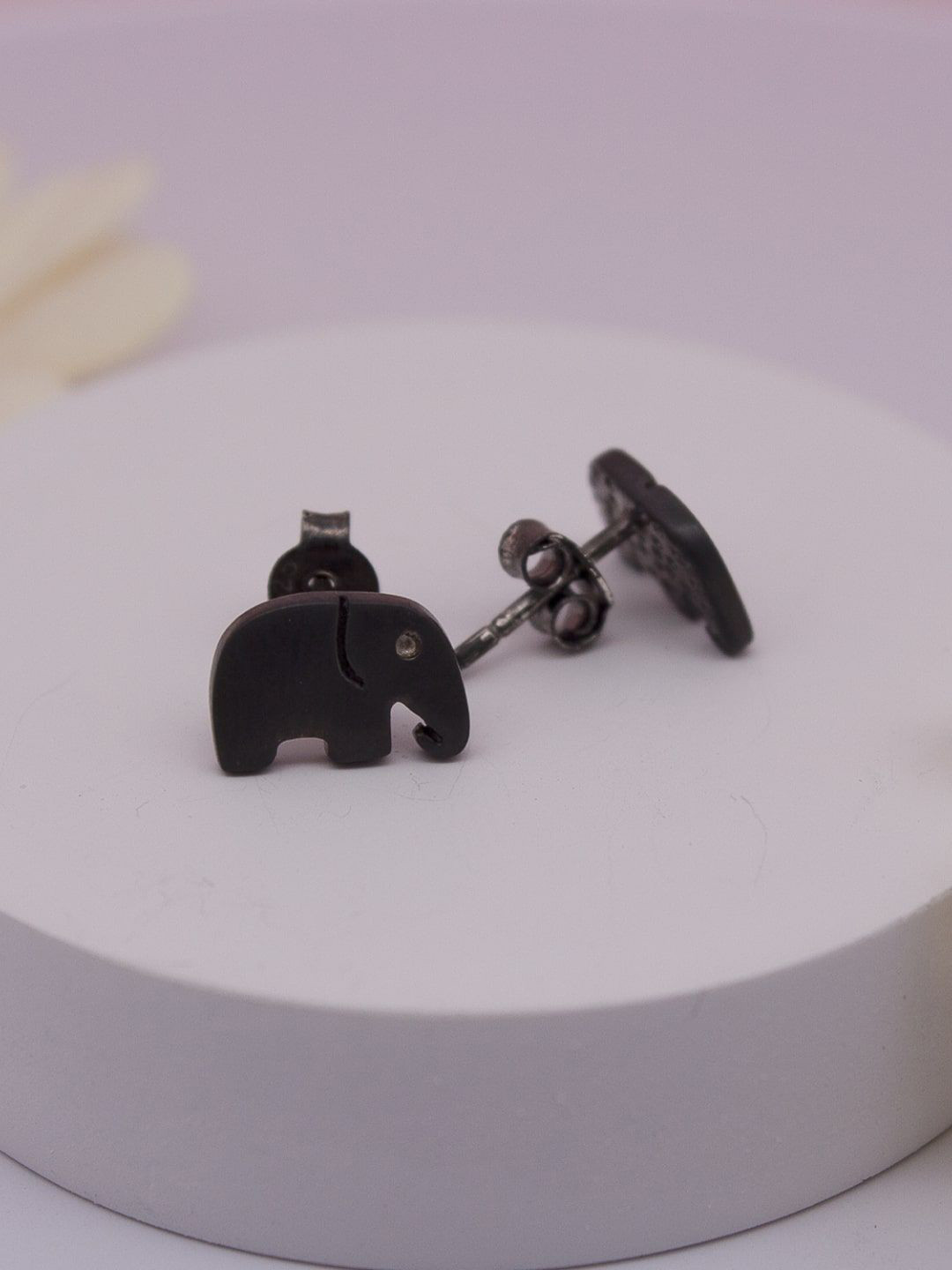 Ontique 18k Gold Plated 925 Sterling Silver Elephant Shaped Studs