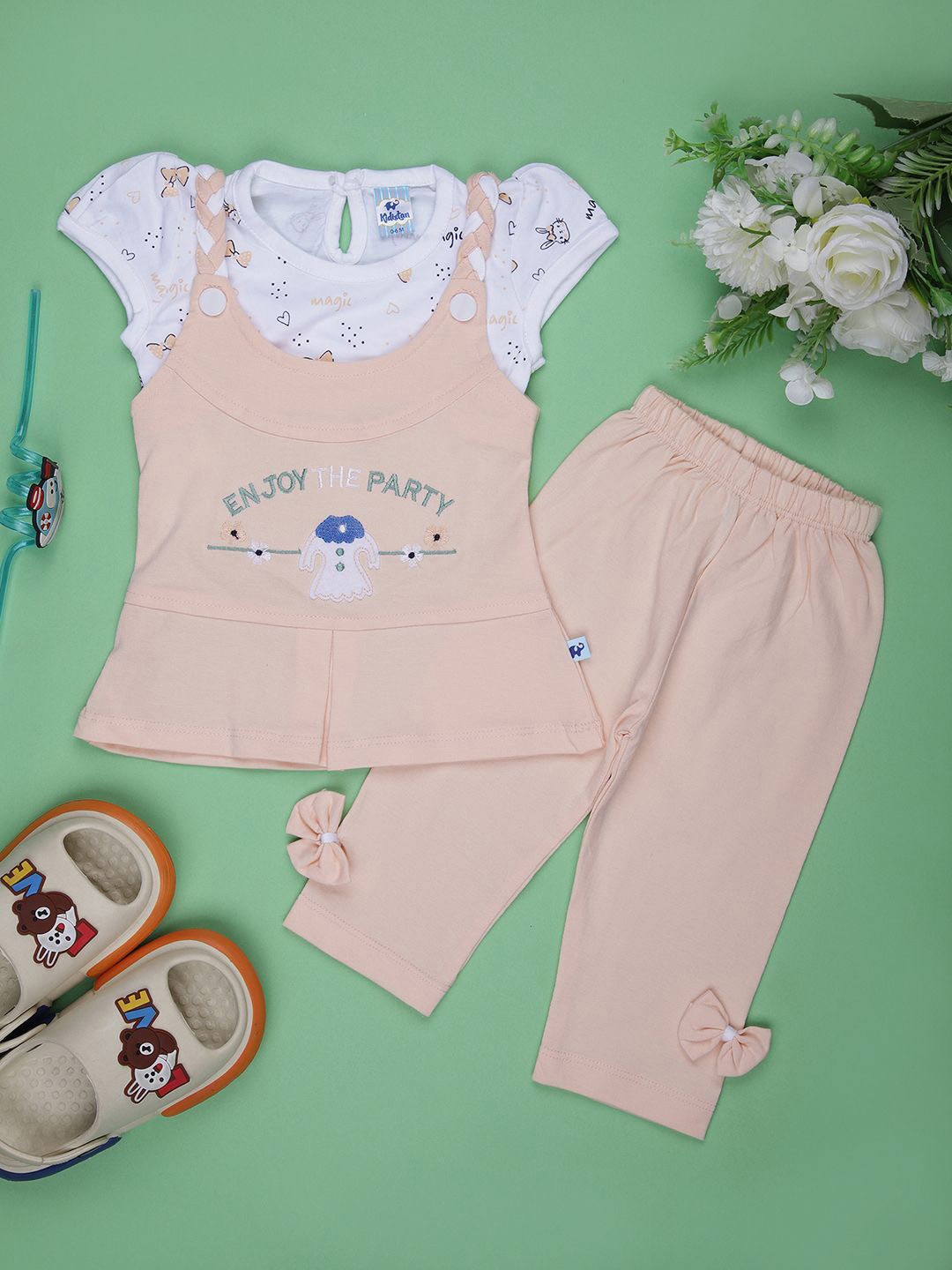 V-Mart Infant Printed Round Neck T-shirt And Capris
