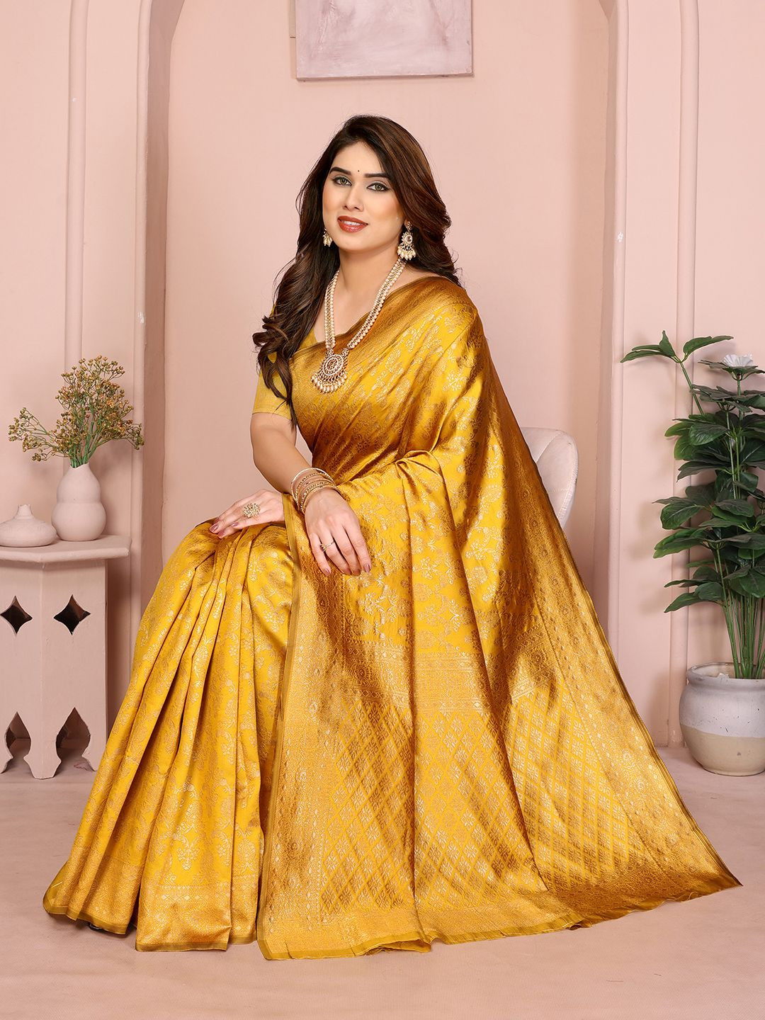 Moda Rapido Women Mangalsutra Gold Silk Banarasi Saree