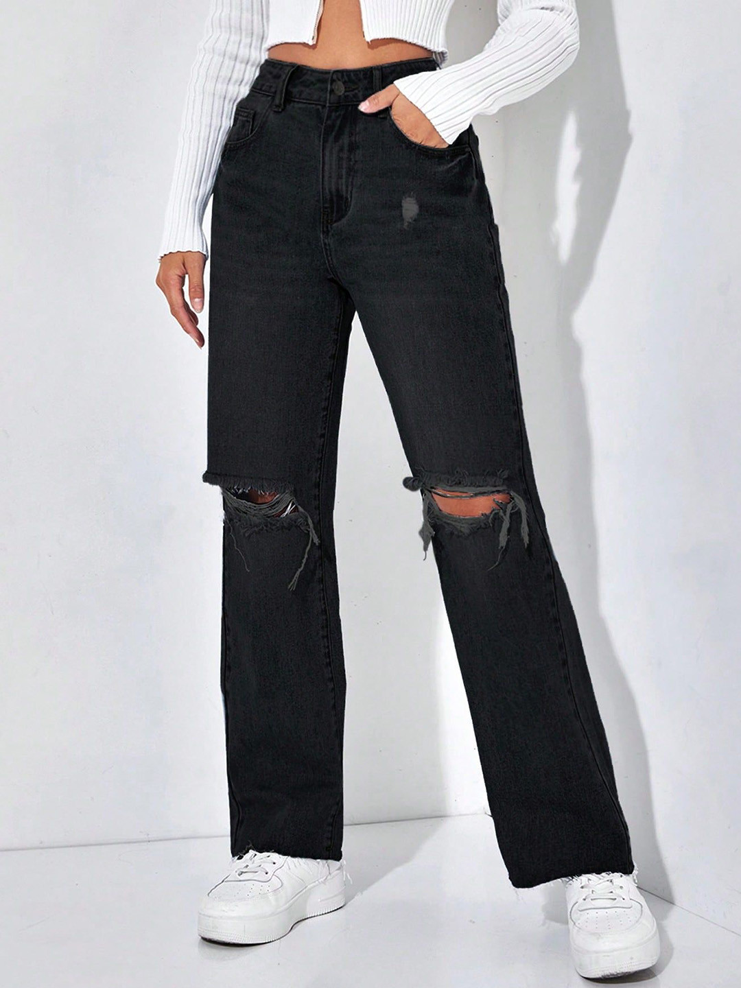 NU CLOTHS Women Super Relaxed Fit High-Rise Slash Knee Jeans