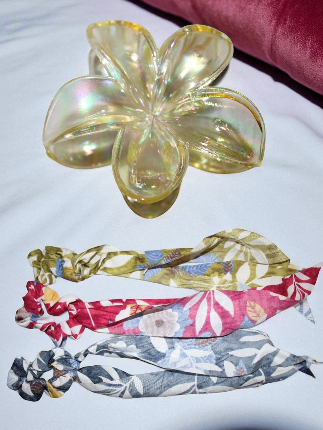 Jolly Faces Set of 4 Hairclaw & Srunchies