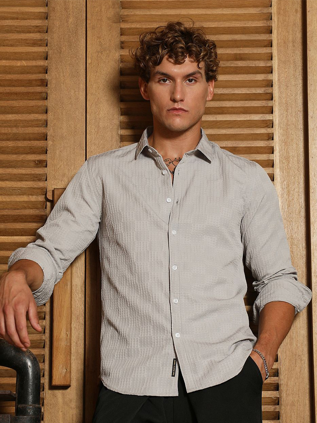 Campus Sutra Men Che ckedComfort Casual Shirt