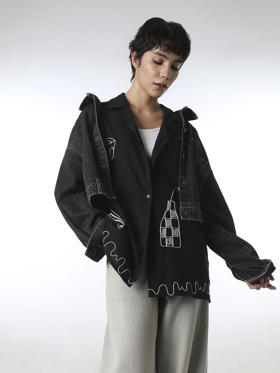 ONLY Women Embroidered Short Sleeves Cotton Casual Shirt