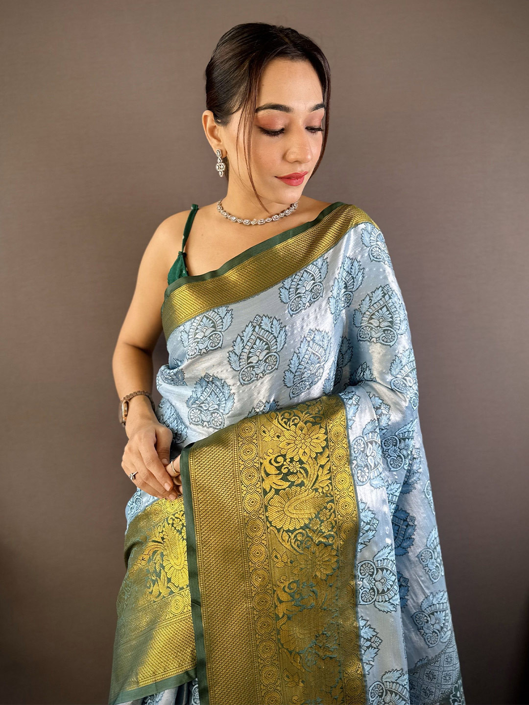 Durga Textile Ethnic Woven Design Zari Kanjivarm Tissue Silk Saree