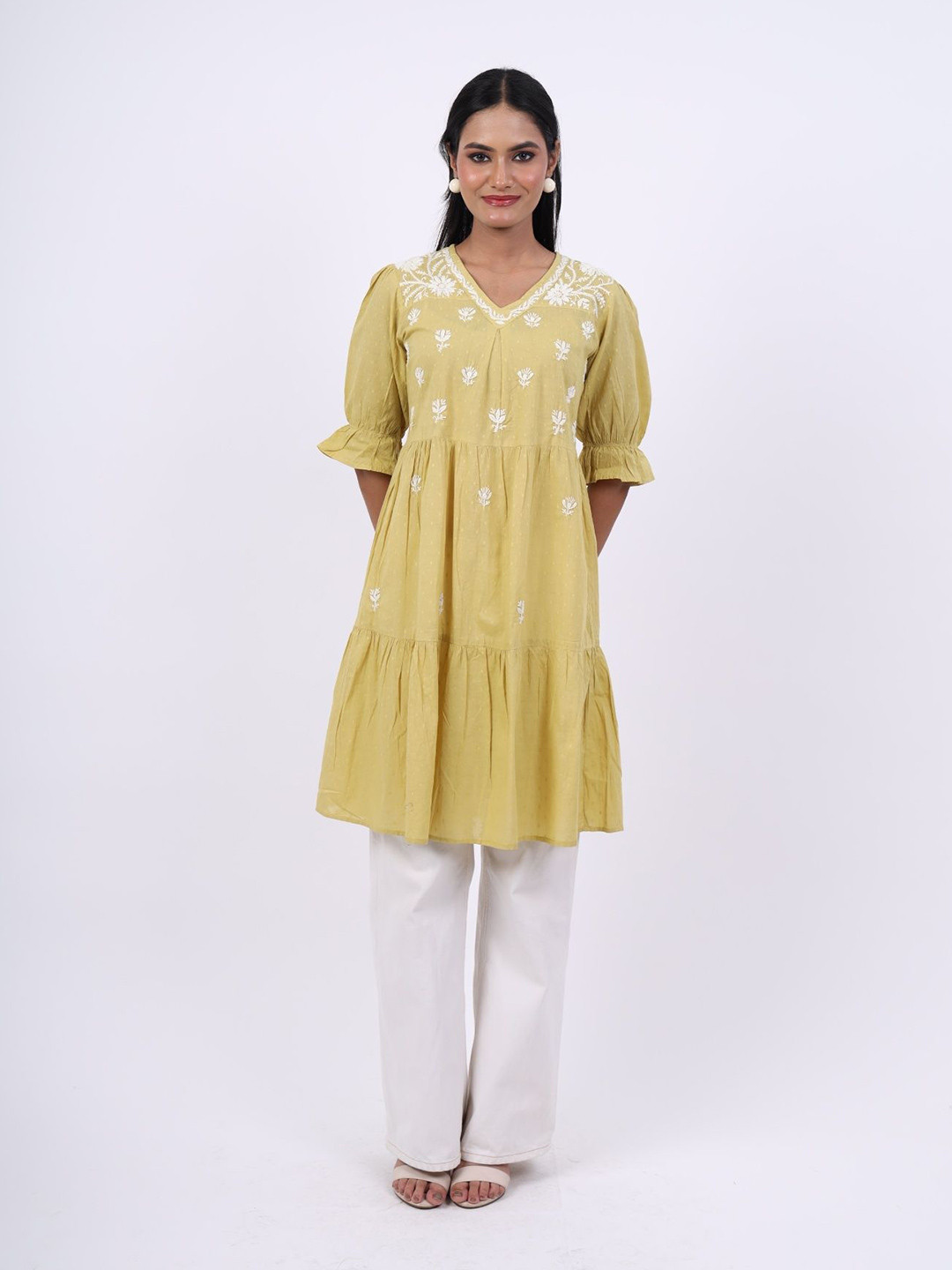 RIVAZ THREADS AND CO Floral Embroidered V-Neck Puff Sleeves Chikankari Pure Cotton Kurta